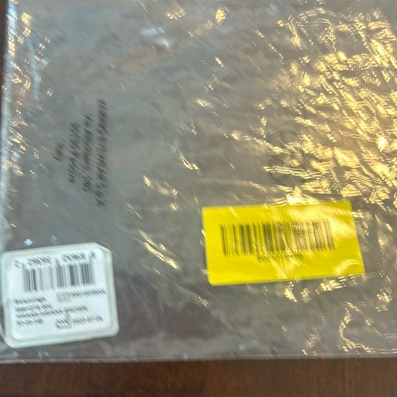 Authentic Balenciaga Sunglasses New with Case - Picture 9 of 9